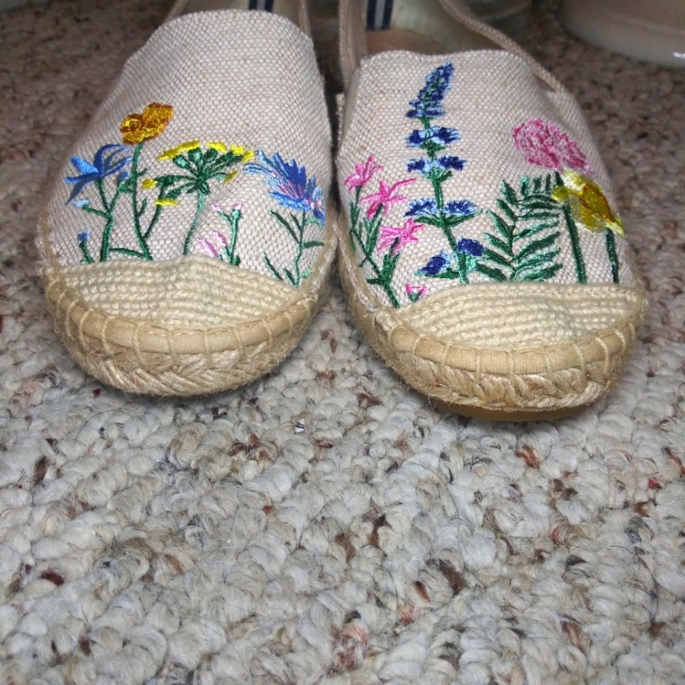 Anthropologie Joules Shelbury  Floral Embroidered Cottagecore Style Espadrilles - Picture 6 of 10